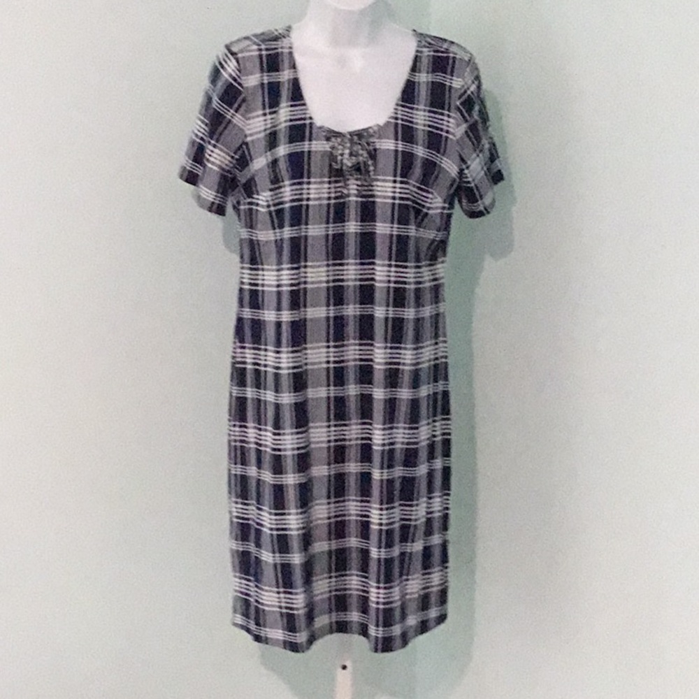 Torrid dress new size 00 fits like 14